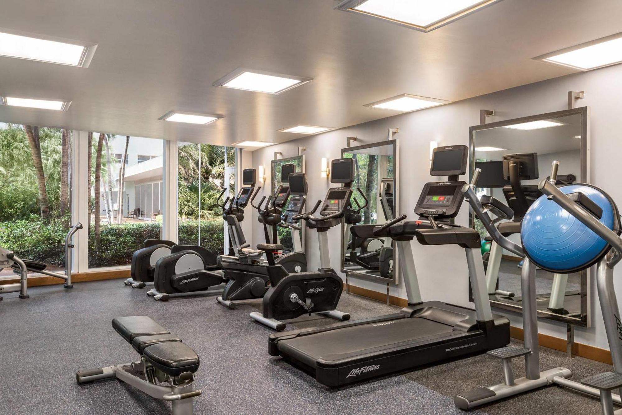 Radisson Miami Hotel