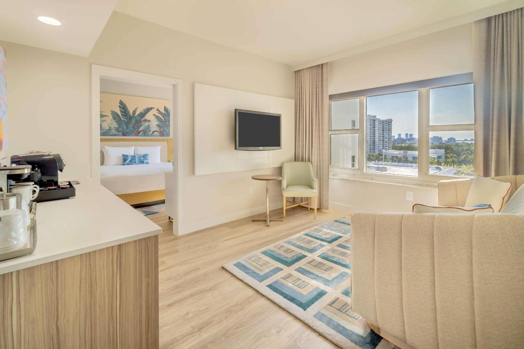 Radisson Miami Hotel Miami Beach