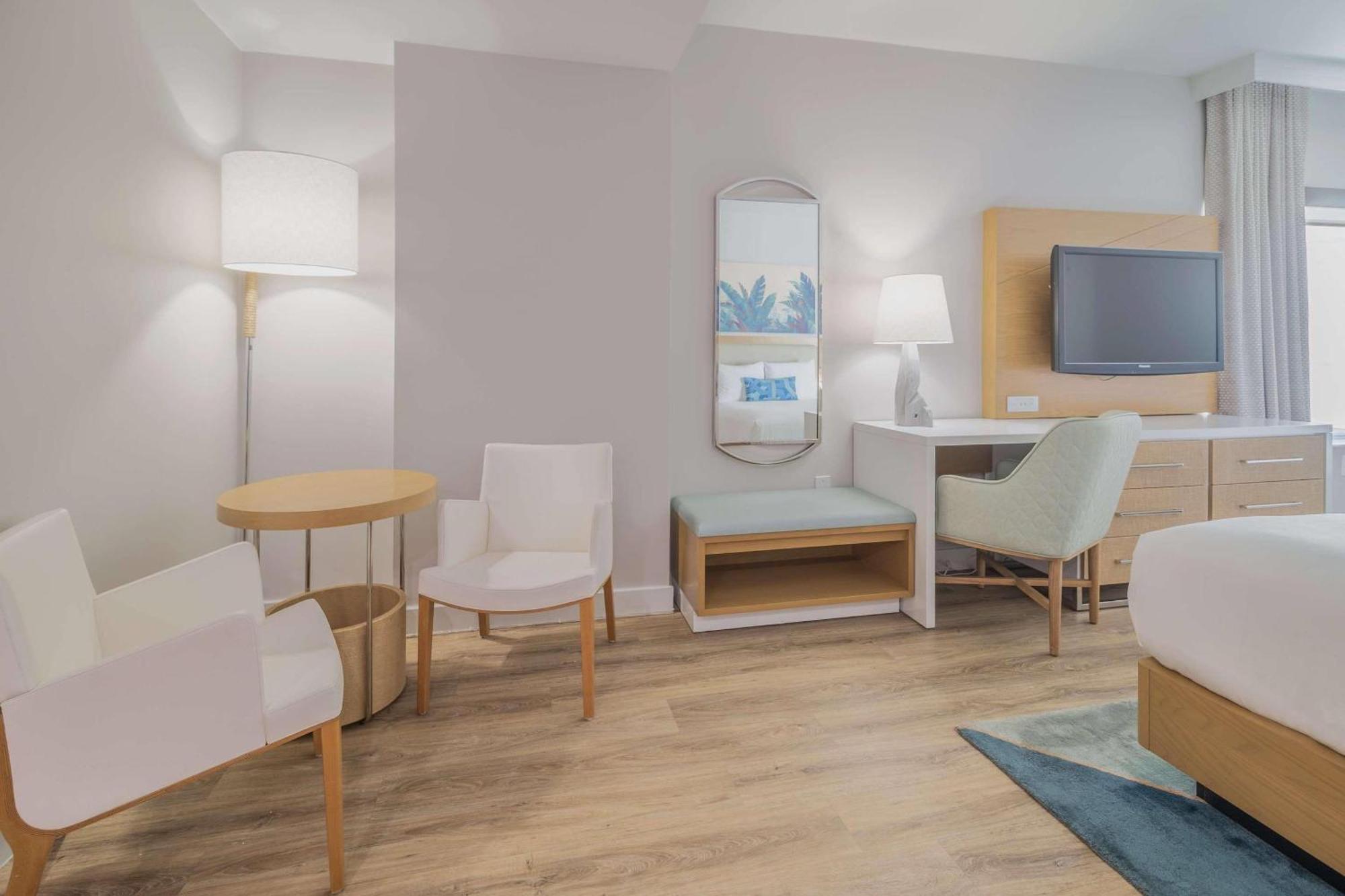 Radisson Miami 4* Miami Beach